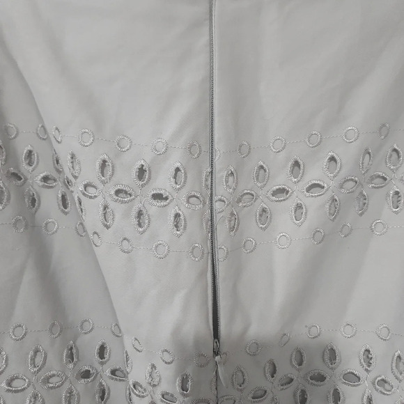 Charter Club Light Gray 100% Cotton Eyelet Pencil Skirt in Size 16 - Picture 8 of 9